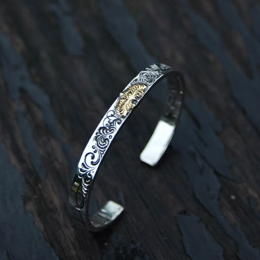 Jinny’s 18k Eagle Arabesque Bangle