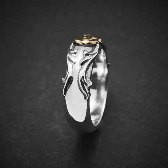 Dear Blossom 18k Gold Eagle Arabesque Ring