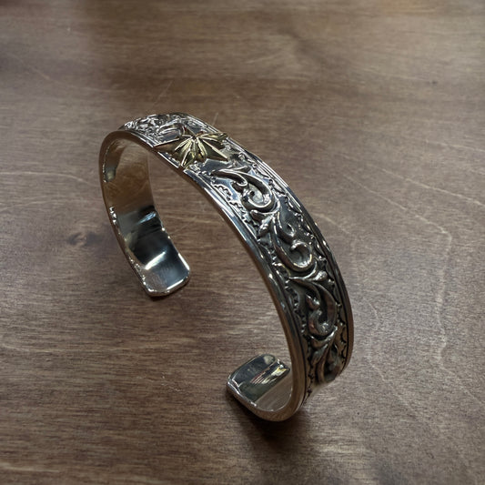 Dear Blossom 18K gold star arabesque bangle