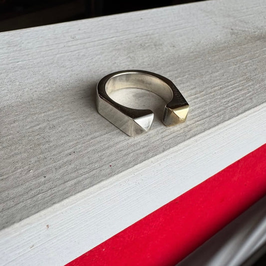 CHOLOS Pyramid Ring Silver and Gold