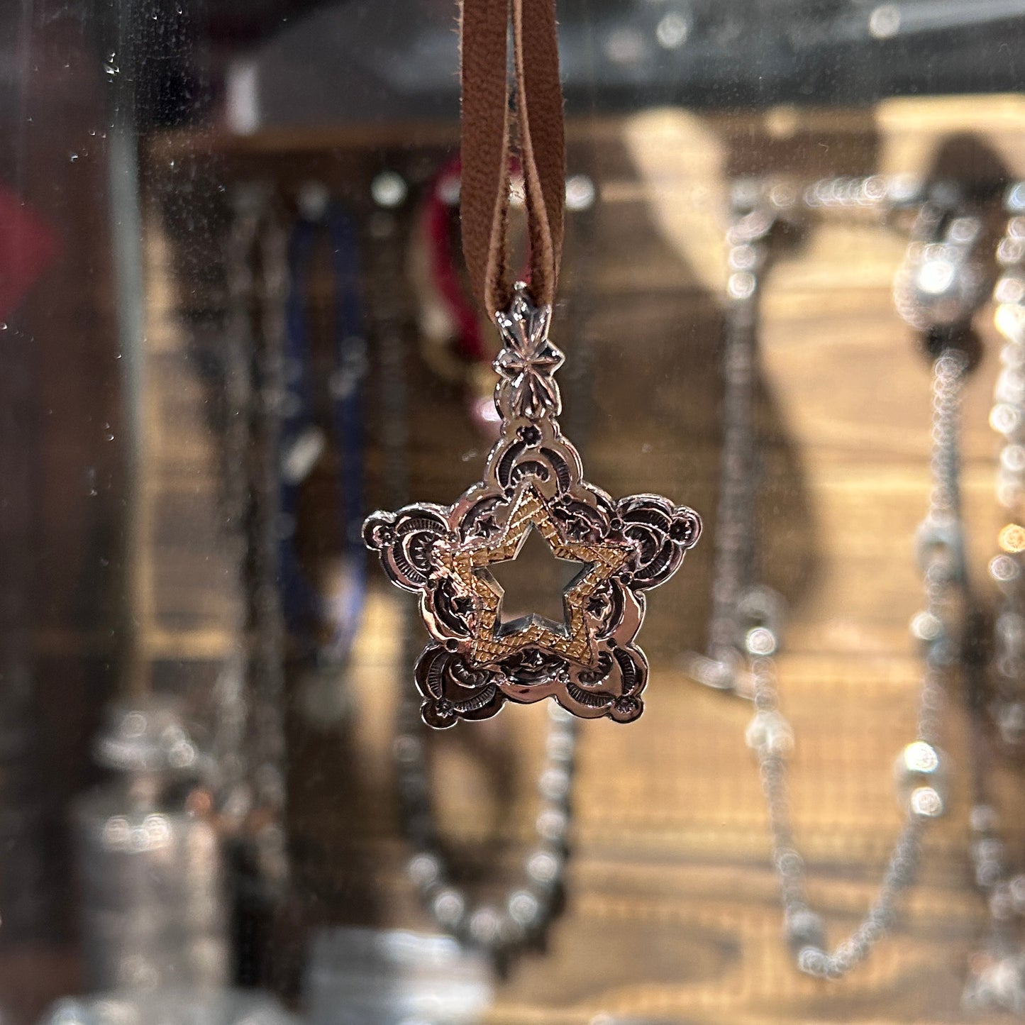 Mt.hill Hand-Stamped Sterling Silver Pendant with 18K Gold Star