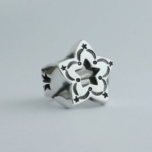 Mt.hill Signet Ring “Star”