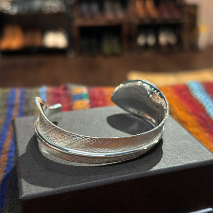 [Yusuke Kosaka] Be the best Feather Bangle
