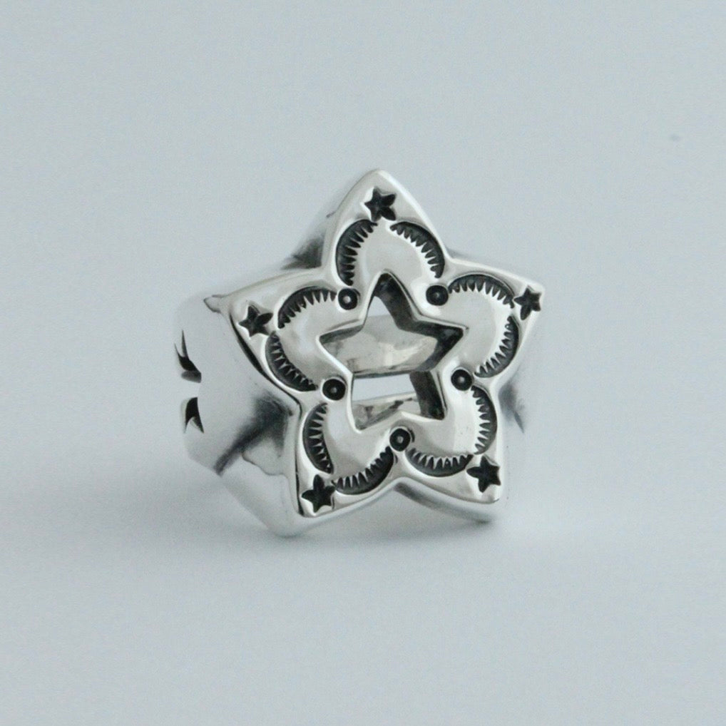 Mt.hill Signet Ring “Star”