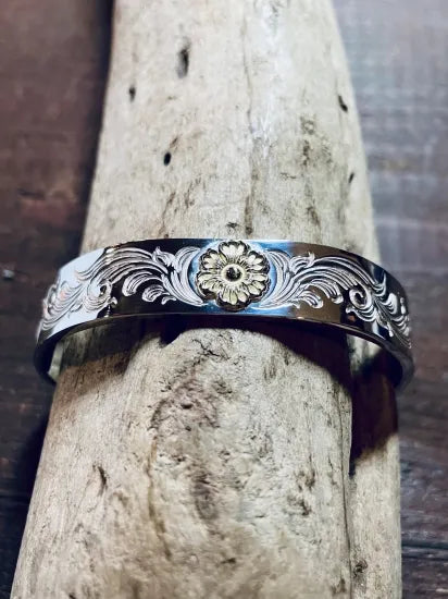Dear Blossom Gold Flower Arabesque Bangle B-020