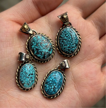 [Lucky John] Kingman Turquoise Pendant