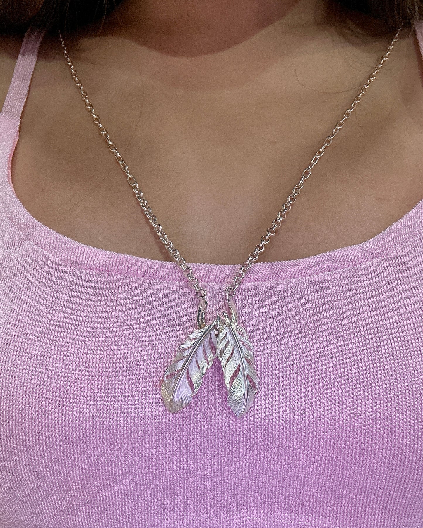 [Yusuke Kosaka] "Cuddle" “Nestle” Silver Feather Pendant