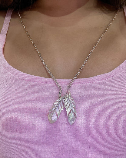[Yusuke Kosaka] "Cuddle" “Nestle” Silver Feather Pendant