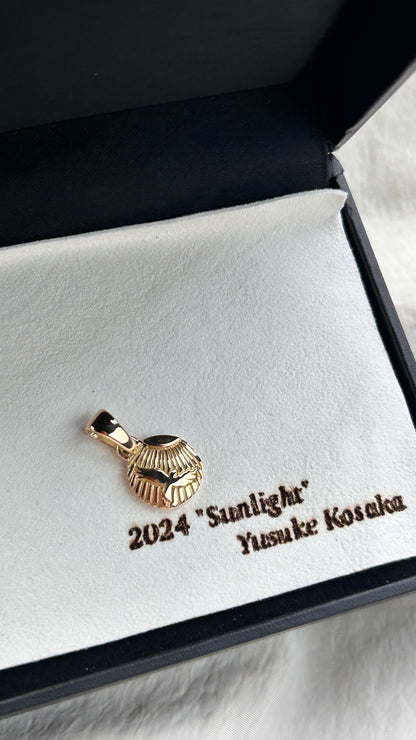 [Yusuke Kosaka] "Sunlight" Gold Plate Pendant