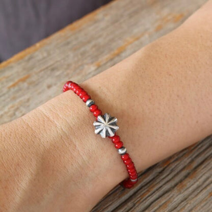 [Kazoo] White Heart Beads Bracelet