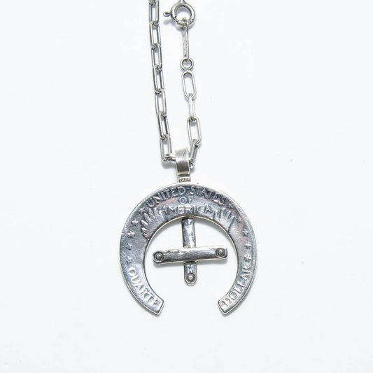 [North Works] Hufeisen-Münzanhänger-Halskette - Handgefertigter Vintage-Schmuck aus Silbermünzen N- 508