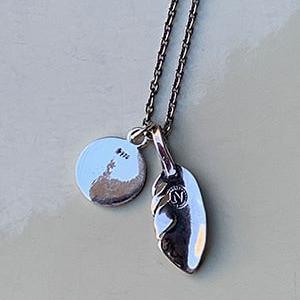 [North Works] Good Luck Feather Necklace / Pendant- 10￠Silver vintage coin/ handmade jewelry
