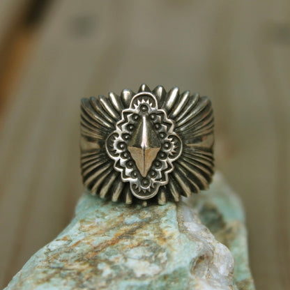 [Mt.hill] Sun Burst Ring with Silver Eyedazzler