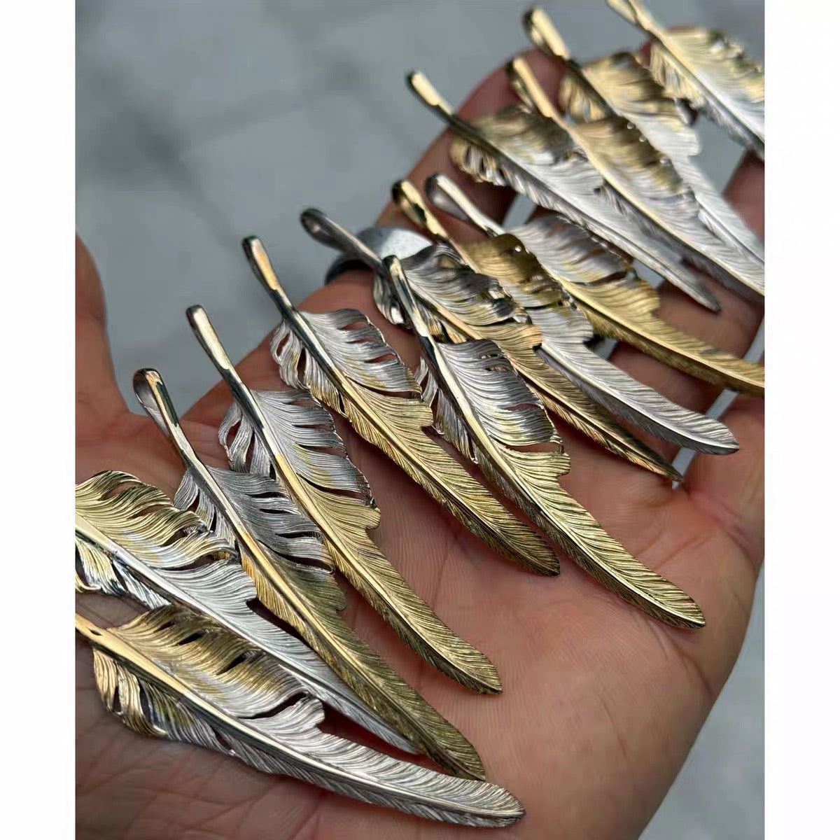 Yusuke Kosaka Works 小坂雄介 Go well Feather Pendant