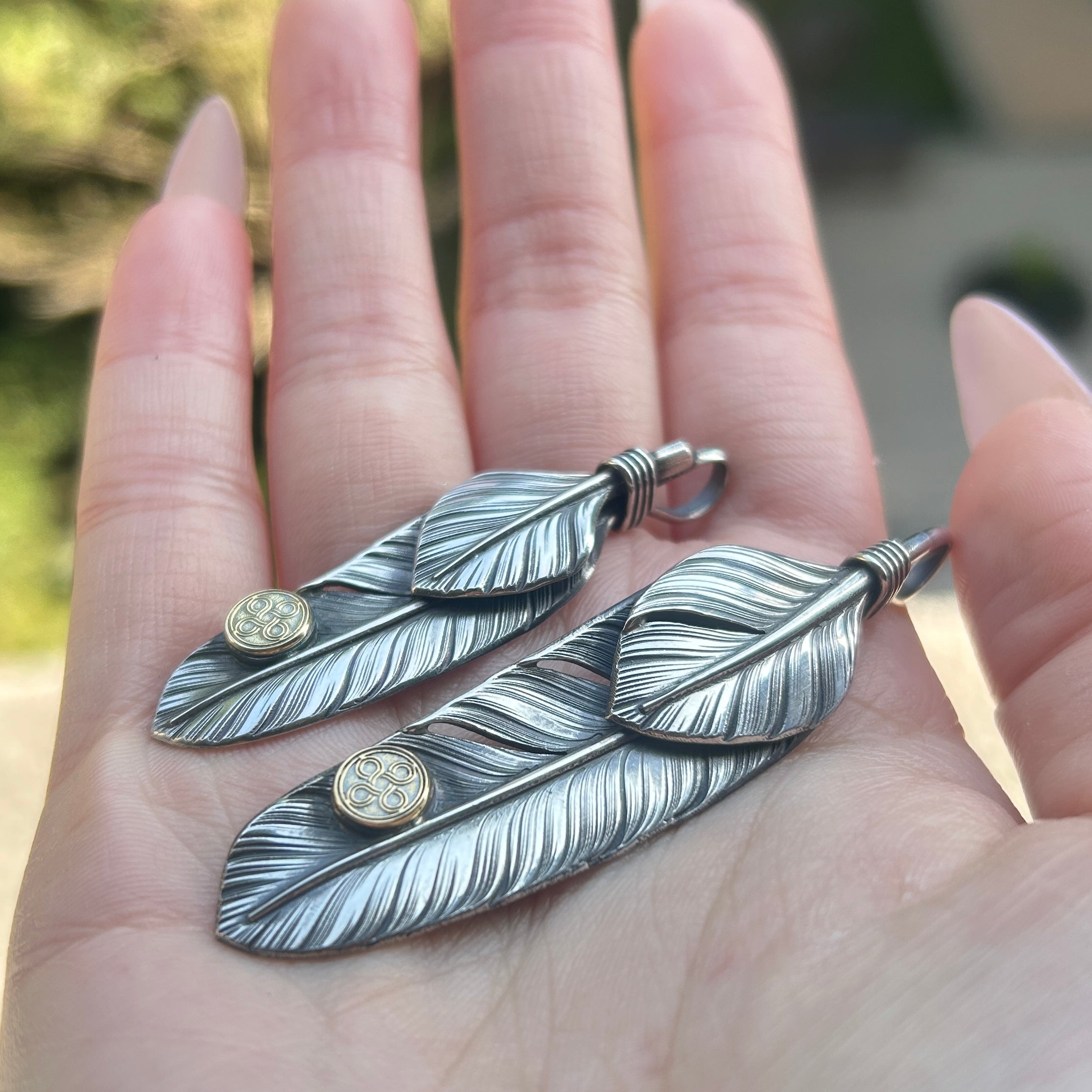 CHOLOS] 18k Gold Stamp Upper Silver Feather Pendant – ALLY Jewellery