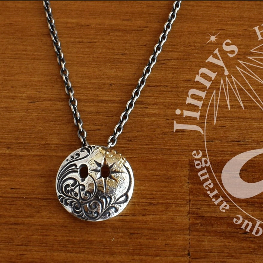 [Jinny’s] MANMARU 18k mask pendant