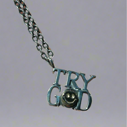 [Blind Man Togs] Smiley Try God necklace- 18ct gold/925 sterling silver