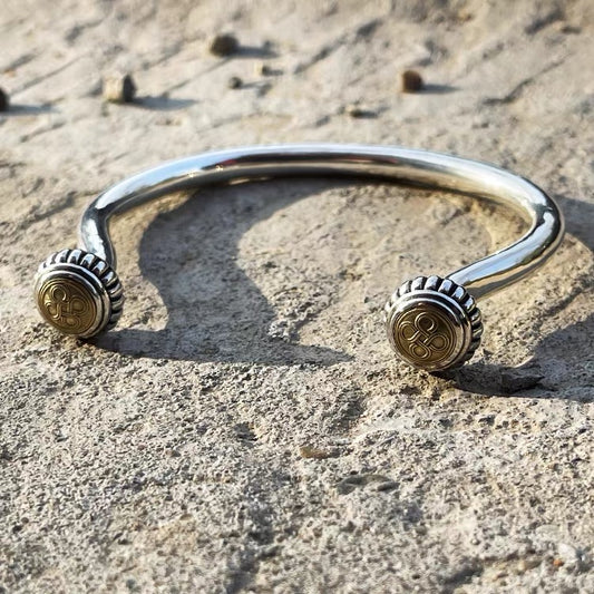 CHOLOS Ritual Bangle with 18k Infinity Logo