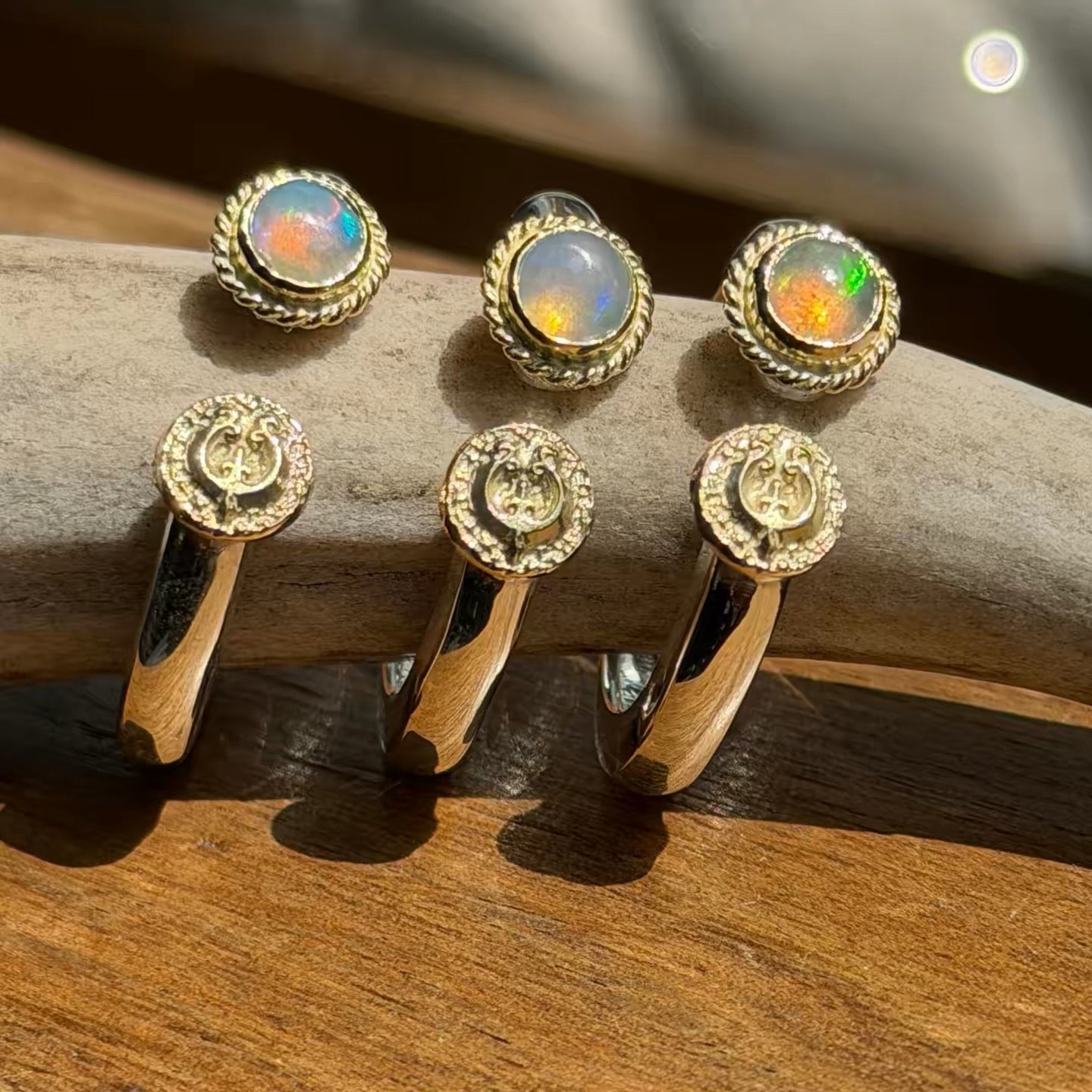 [Dear Blossom] Aurora Opal Crescent Ring 18ct Gold Naja