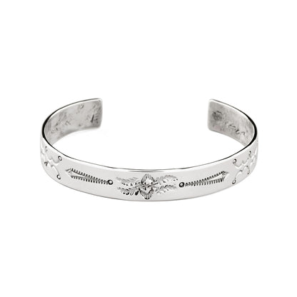 [North Works] Silver Hand-Carved Bangle W-608