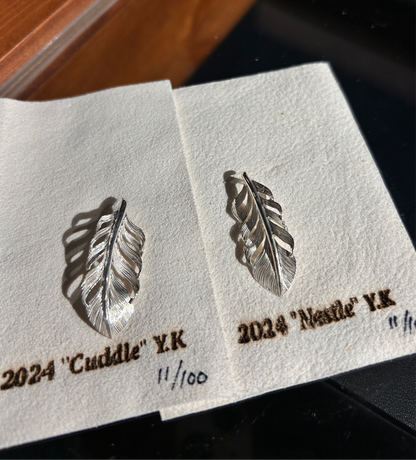 [Yusuke Kosaka] "Cuddle" “Nestle” Silver Feather Pendant
