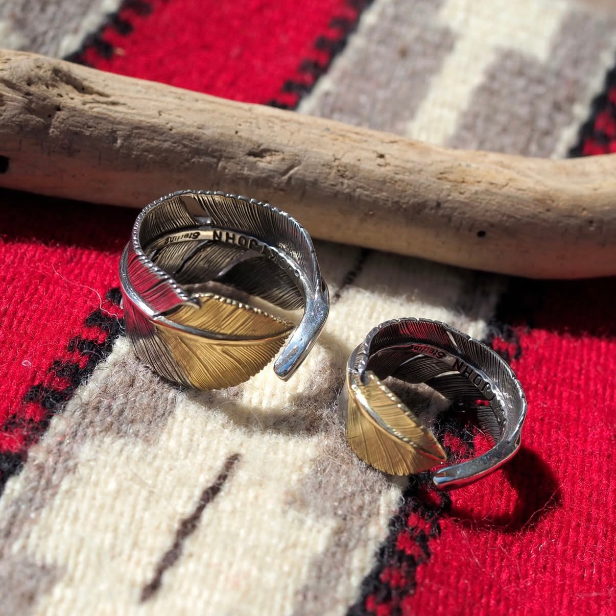 LUCKY JOHN 18k Gold Sakikin Feather Ring