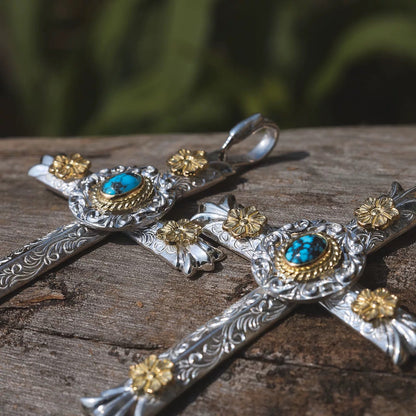 [Dear Blossom] 18k Floral Arabesque Turquoise Cross Pendant