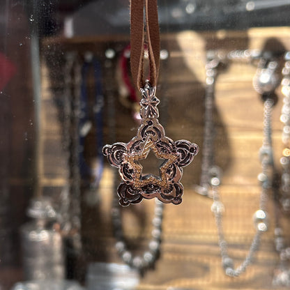 [Mt. Hill] Gold Star Pendant Necklace