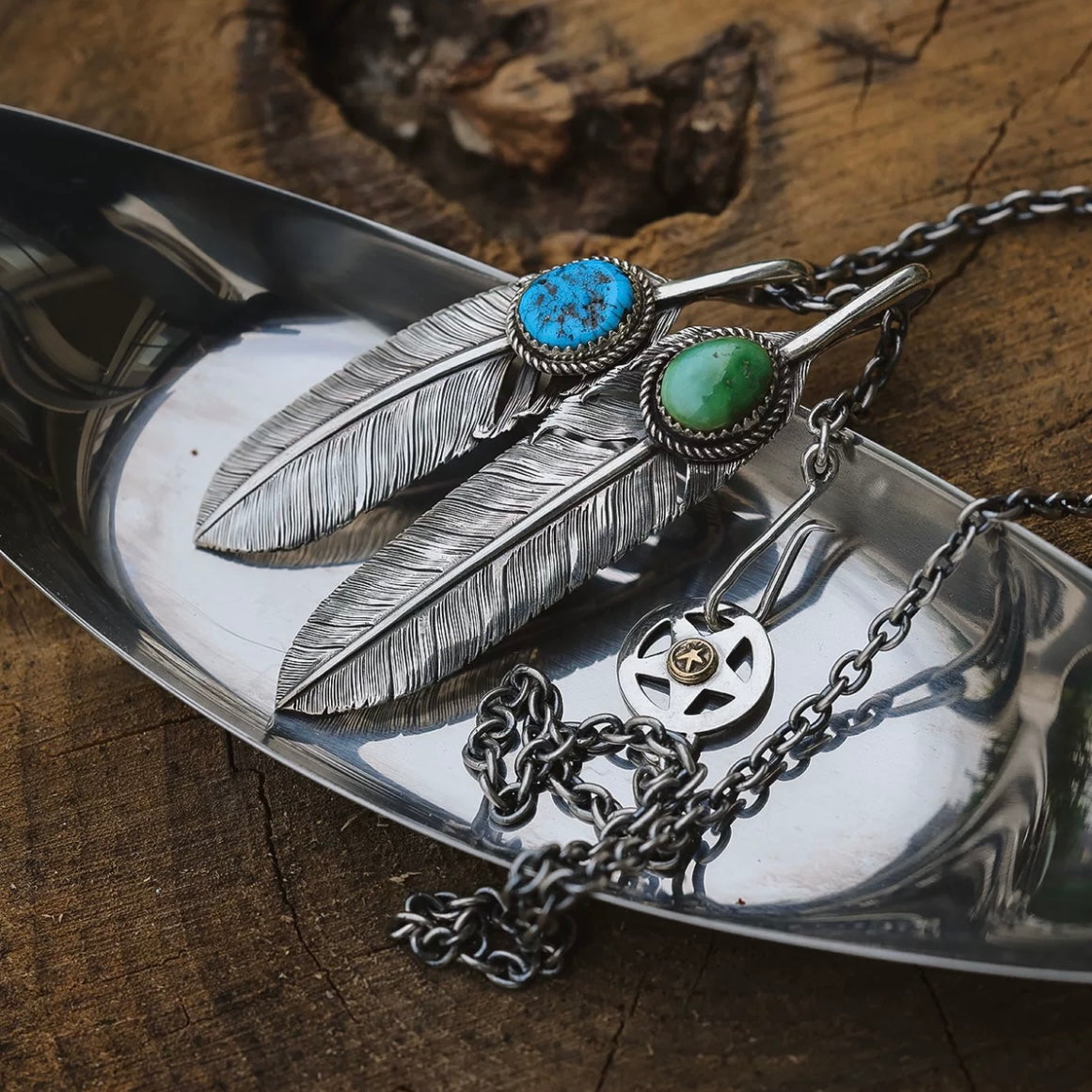 [Lucky John] Turquoise Feather Pendant Necklace