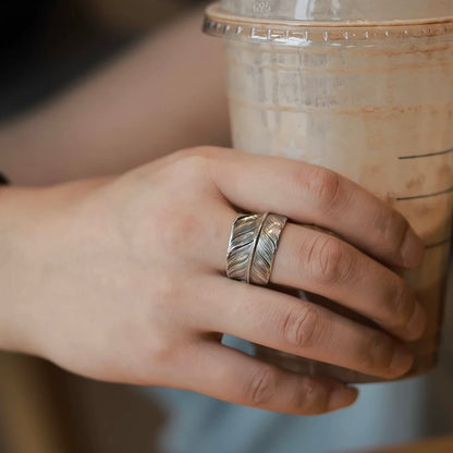[CHOLOS] Handmade Feather Ring w/Golden stem 925 Silver