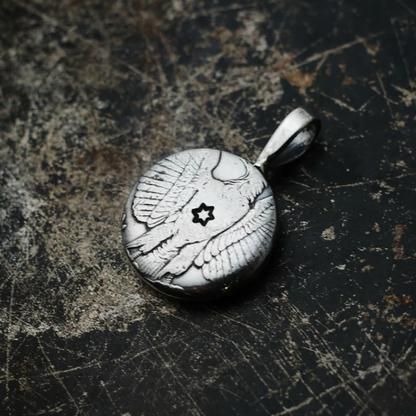 [North Works] Nirvana Smile Pendant Necklace N-629