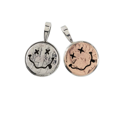 [North Works] Nirvana Smile Pendant Necklace N-629