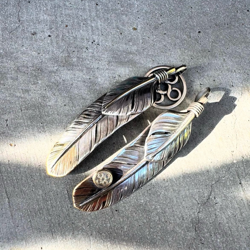 CHOLOS Infinity Logo Silver Disc Pendants detail 2