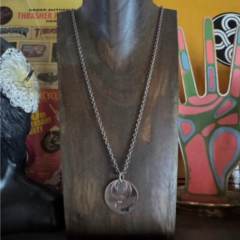 CHOLOS Eagle-Engraved Silver Disc Pendant Set detail 5