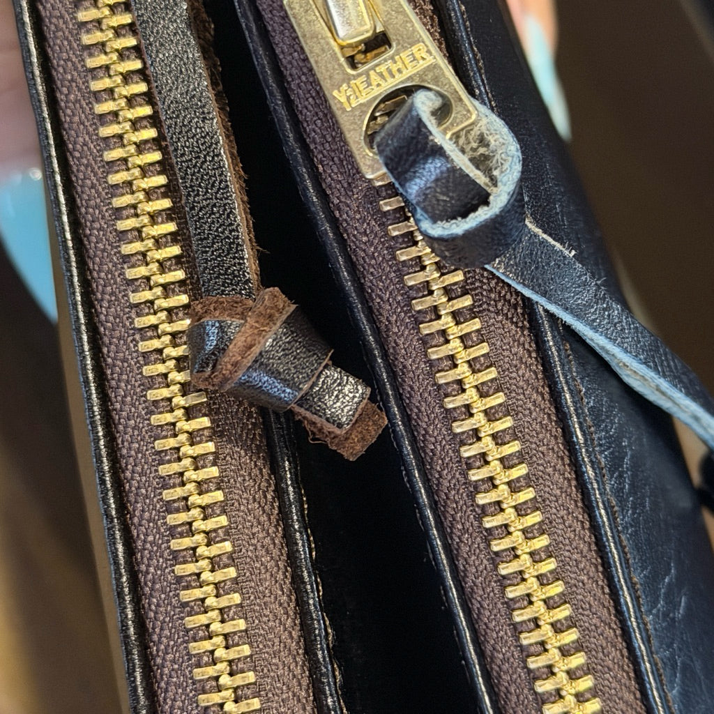 Y’2 LEATHER indigo horsehide pouch
