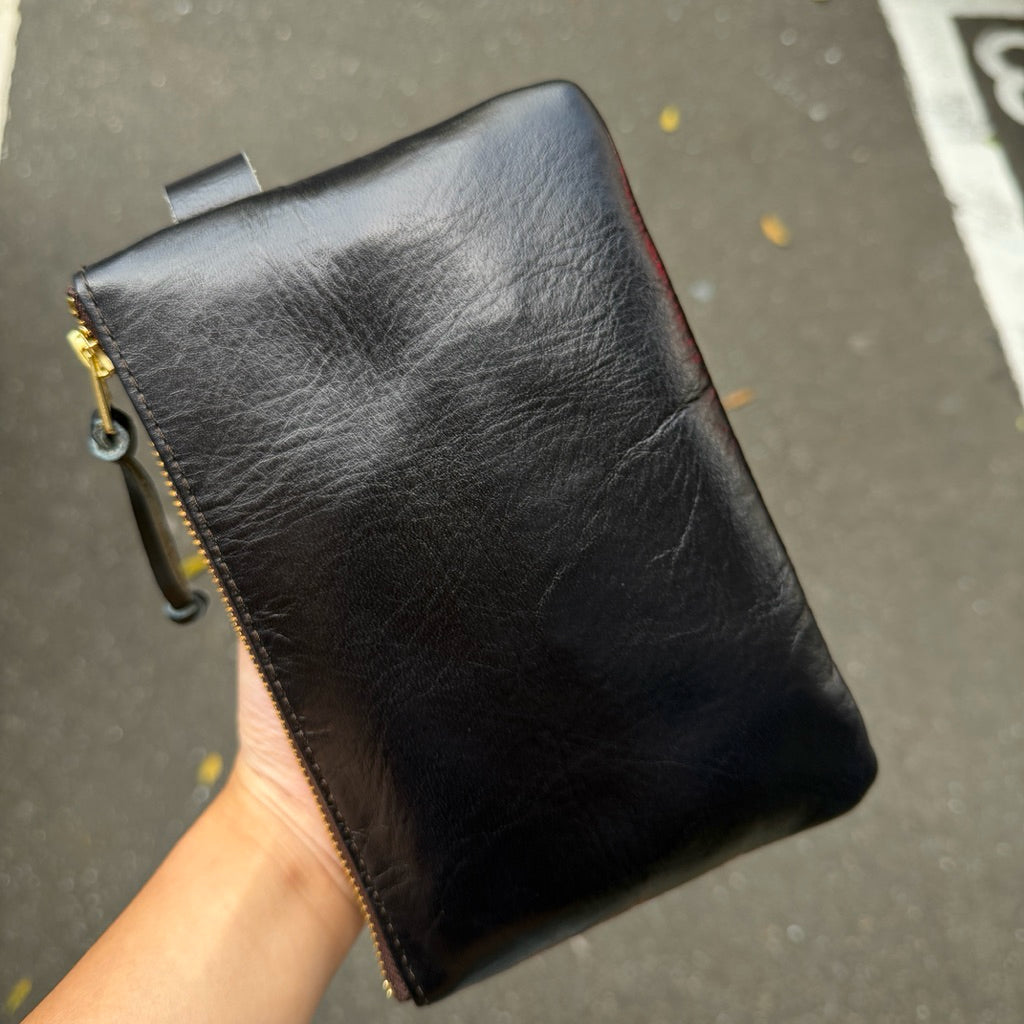 Y’2 LEATHER horsehide pouch leather finishes