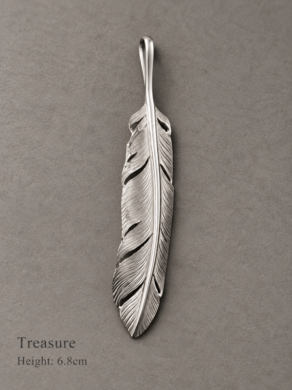 Yusuke Kosaka Works Treasure silver feather pendant, height 6.8cm - front view